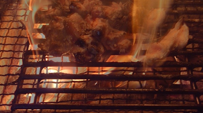 Momogappa - 料理写真:かっぱ肉の炎焼き！燃えてます！