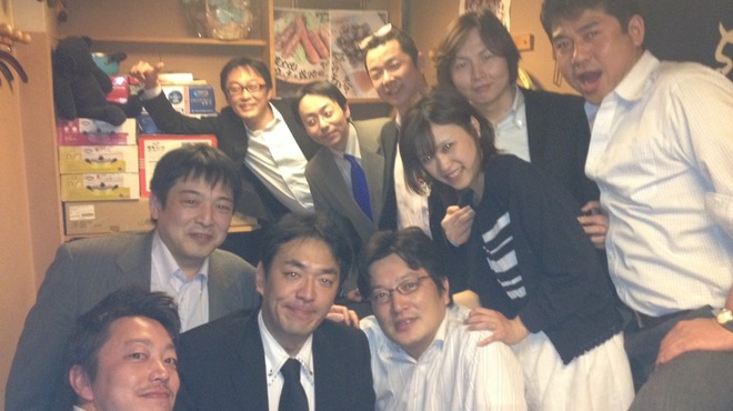 モモガッパ - その他写真:仕事帰りにみんなでワイワイと！