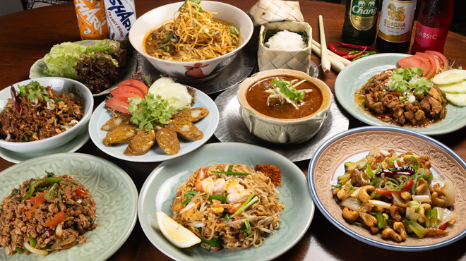 タイ料理 Sweet Basil - メイン写真:（全体）.タイ北部料理以外にも、定番料理が多数ございます。