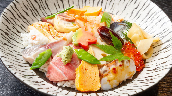 すし善 - メイン写真:上ちらし