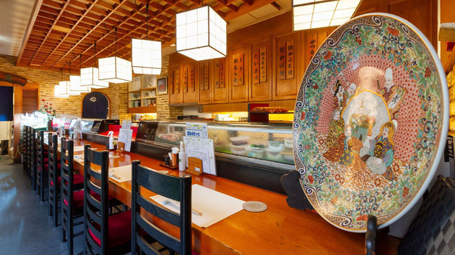 すし善 - メイン写真:カウンター席