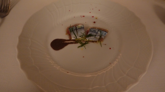 飯箸邸 - 料理写真:秋刀魚のカルパッチョ