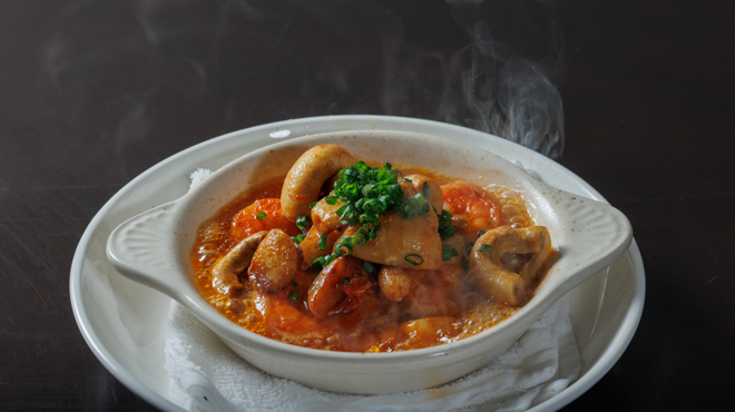 タパスランド ソレイユ - メイン写真:アヒージョシズル感