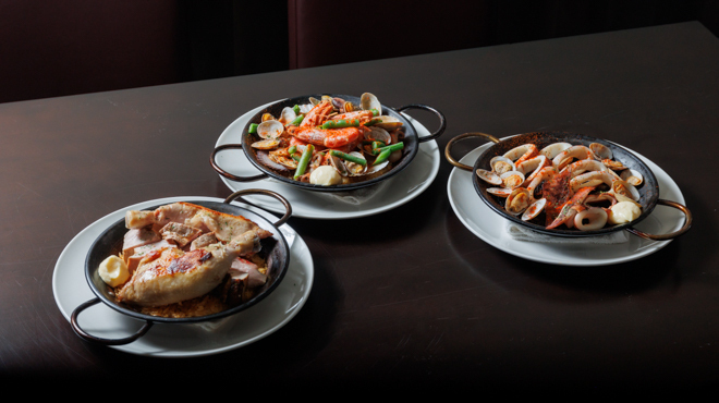 タパスランド ソレイユ - メイン写真:パエリア集合