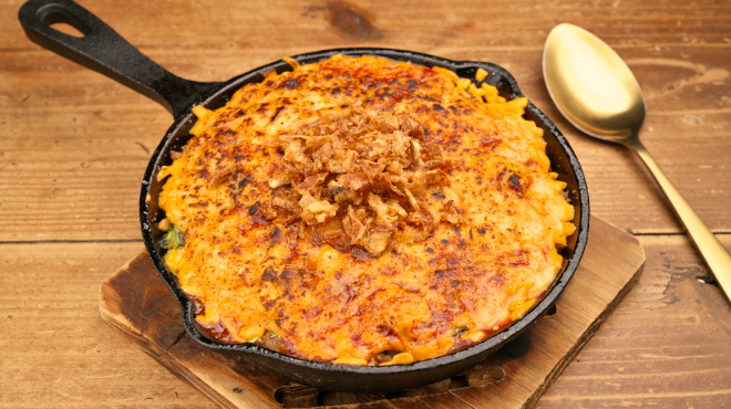 沖縄大衆酒場 おでんの金太郎 - メイン写真:鉄板！！ 焼タコライス 　金太郎ver.