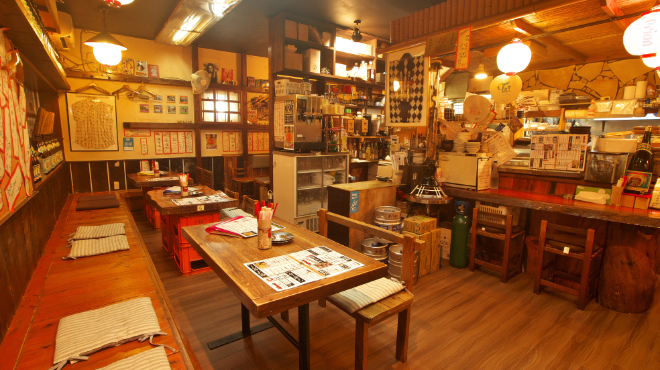 沖縄大衆酒場 おでんの金太郎 - メイン写真:内観全体（入口から）