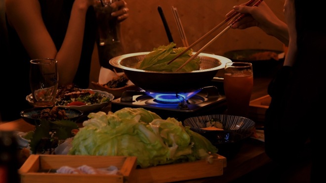 しゃぶしゃぶ・創作料理居酒屋 豚吟 - メイン写真: