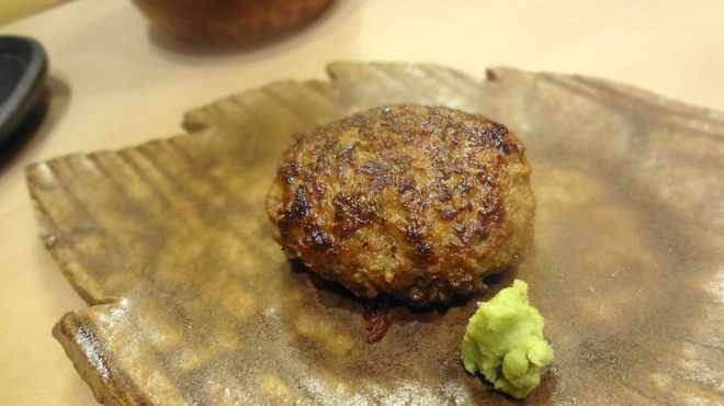 割烹　梅津 - 料理写真:春の味　蕗の薹牛肉つみれ　これは・・