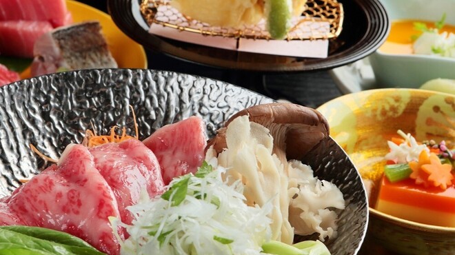 百楽荘 - 料理写真:四季会席