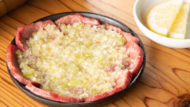 焼肉ホルモンまっちゃん - メイン写真: