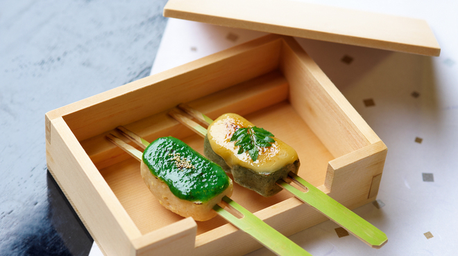 六盛 - 料理写真:生麩の田楽　粟麩木の芽味噌　よもぎ麩玉味噌