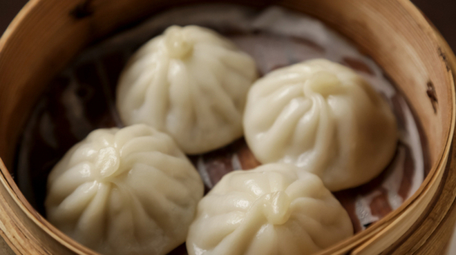 陳餐閣 - 料理写真:名物料理の小籠包は欠かせない
