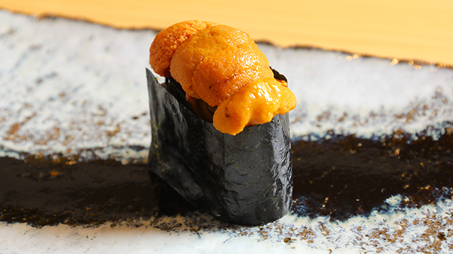 鮨 かぜのぎ - メイン写真:ウニ　握り