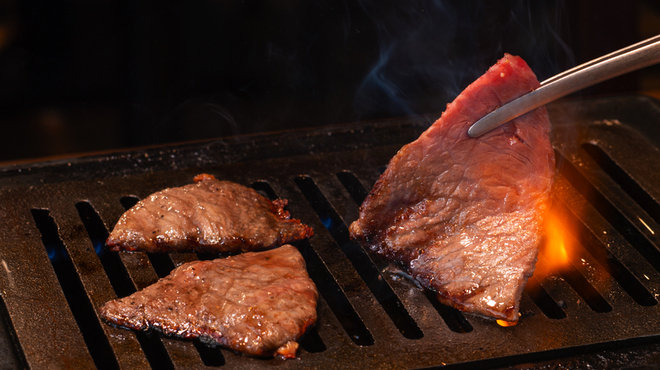 渋谷 和牛焼肉 USHIHACHI 極 - メイン写真: