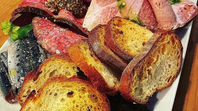 伊仏食堂 DAI - メイン写真: