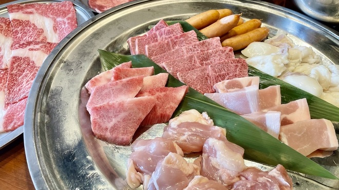 ホルモン・焼肉 一休亭 元 - メイン写真: