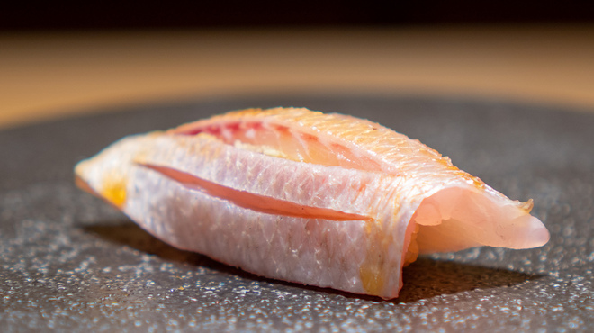 鮨 由う - 料理写真:春子鯛