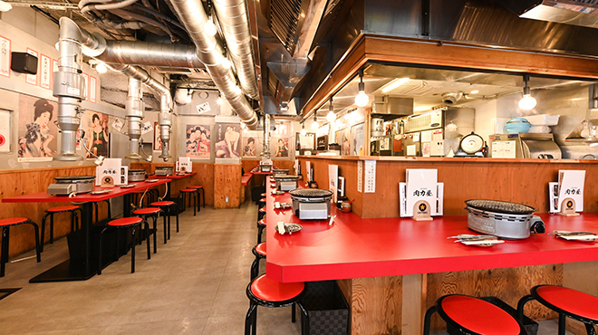 大衆ホルモン肉力屋 - メイン写真:内観