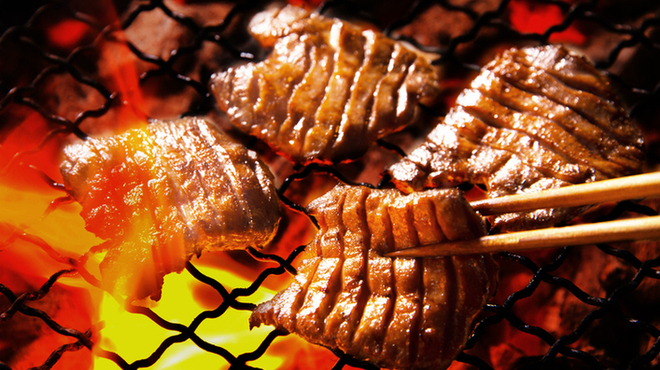 牛たん炭焼き 利久 - メイン写真: