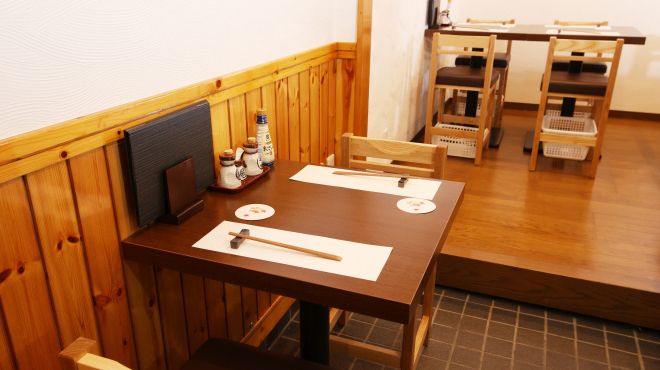 酒と肴と子ども食堂あら川 - メイン写真:店内