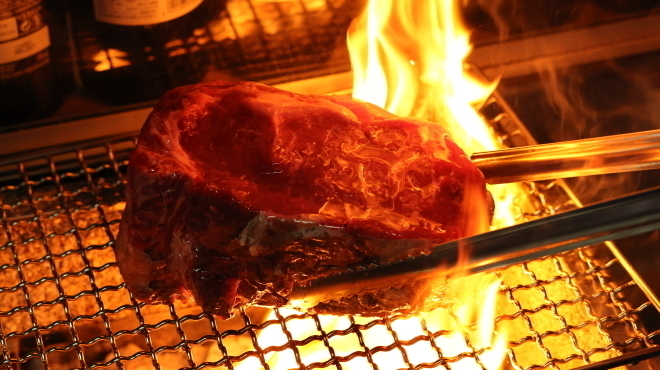 和バルトゥクヌーヴォ.N - メイン写真:お肉に合わせて最高の火入れでご用意