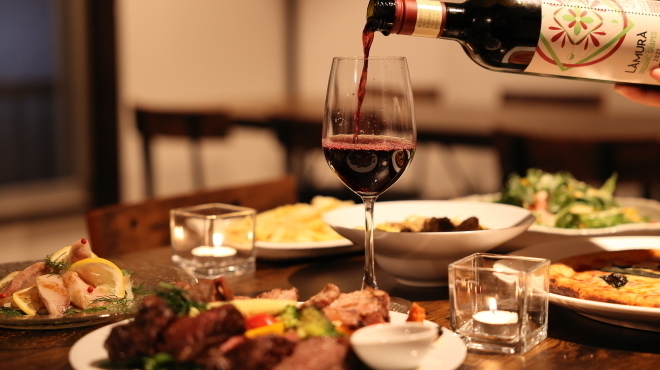 和バルトゥクヌーヴォ.N - メイン写真:イタリアワインを中心に…ワインに合うおつまみも多数