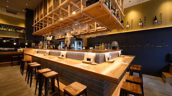 アテニヨル - メイン写真:カウンター席