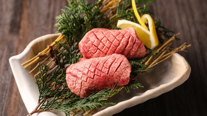 精肉卸問屋直営焼肉店 牛次郎 - メイン写真: