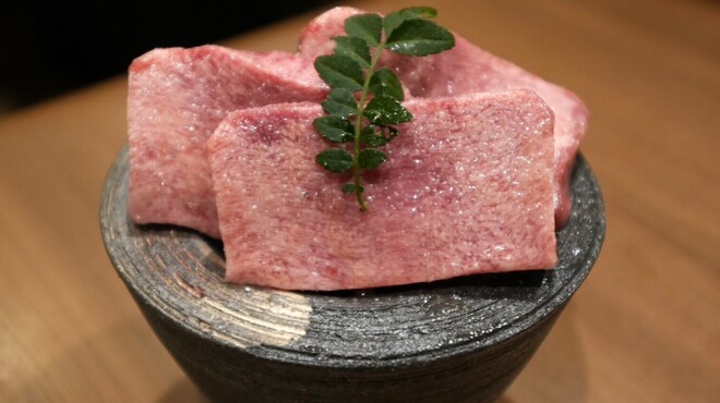 焼肉 黒田 - メイン写真: