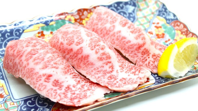 焼肉ホルモン酒場 たかちゃん - メイン写真: