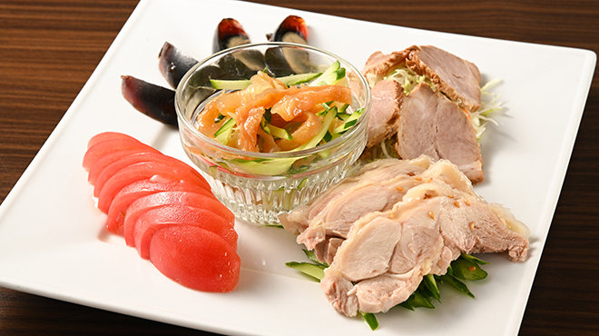 東盛餃子房 - メイン写真:四種冷菜の盛り合わせ