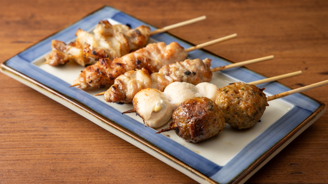 焼鳥どん - メイン写真:焼鳥5種盛り合わせ