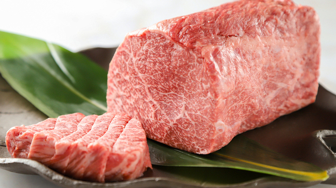 美味しいお肉の店 やまの - メイン写真: