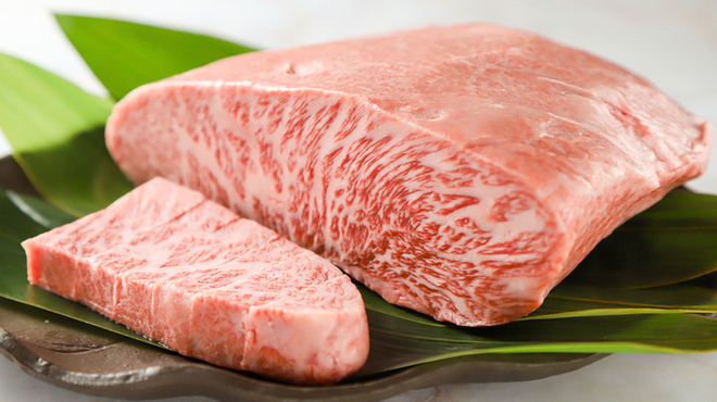 美味しいお肉の店 やまの - メイン写真: