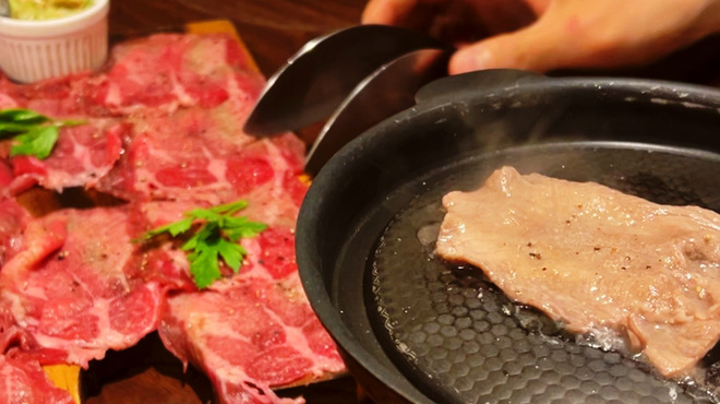 肉とチーズバルGRILL屋 - メイン写真:
