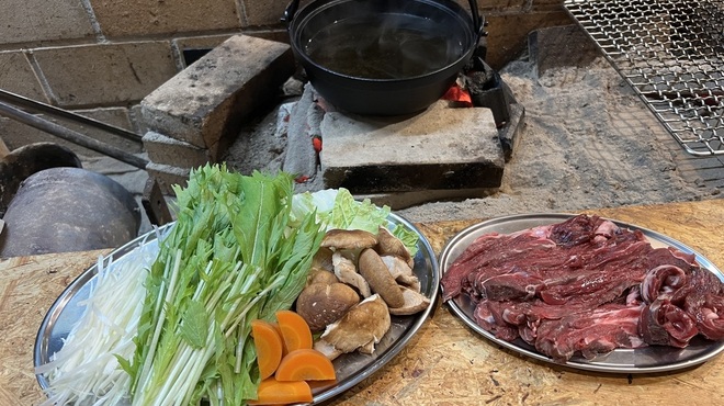 焼肉・鍋 まるや - メイン写真: