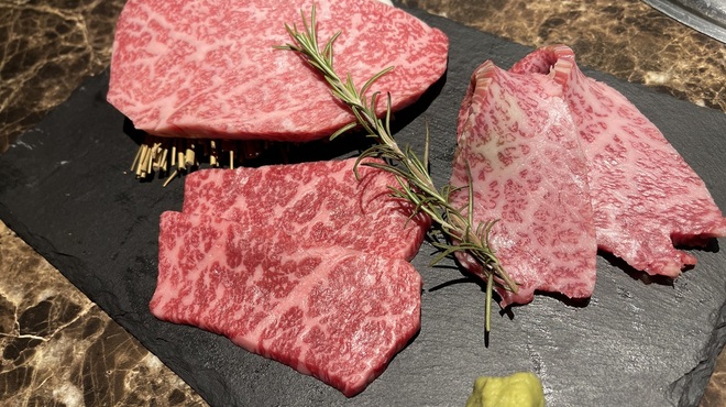 恵比寿焼肉 あかみ - メイン写真: