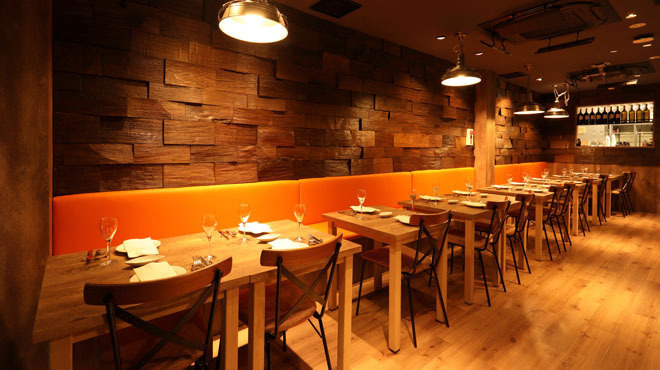 薪バルPERCA - メイン写真:内観①2F