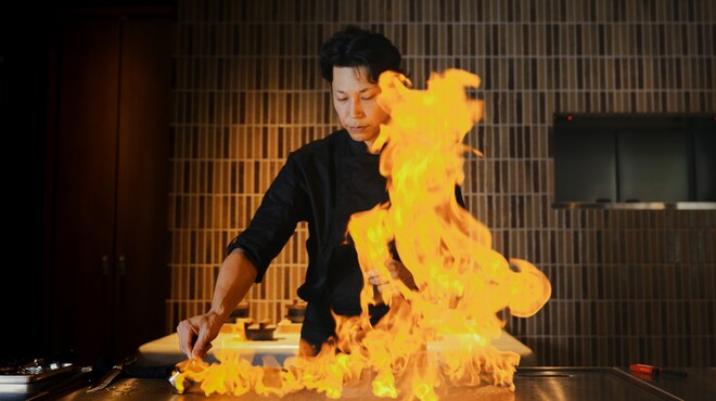 大阪鉄板焼き 神戸牛ステーキ Zin - メイン写真: