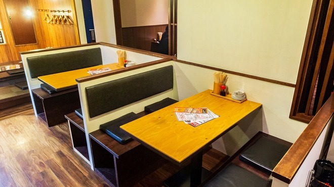 餃子のネオ大衆酒場 ニューカムラ - メイン写真: