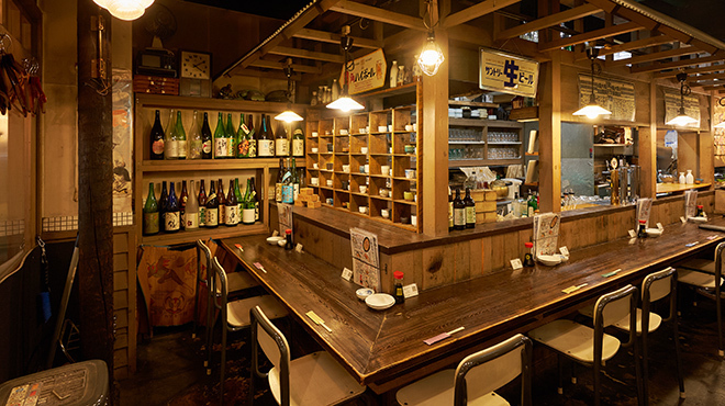 飯場狼 - メイン写真:カウンター席