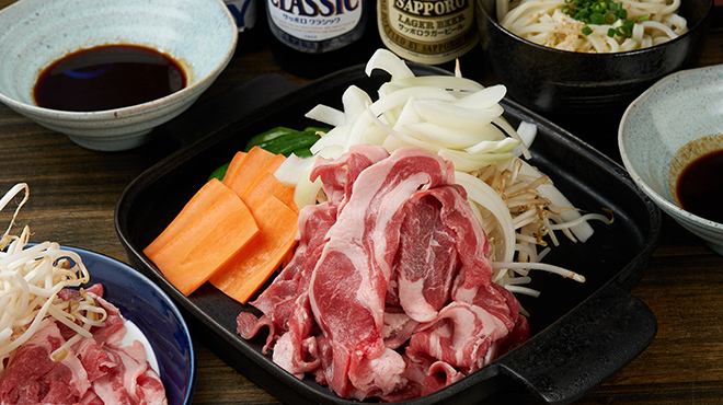 飯場狼 - メイン写真:鉄板ジンギスカン