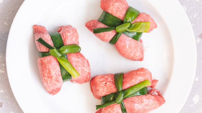 名物生タン焼肉エクボ - メイン写真: