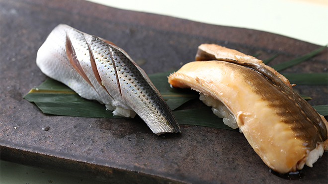 Sushi Takou - 主厨推荐的穴子握寿司和小肌握寿司，都是我们的招牌菜。