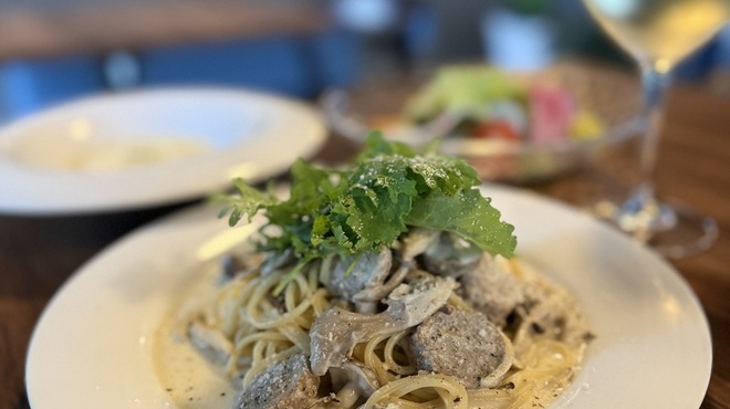 LUMP COURT ISUMI - メイン写真: