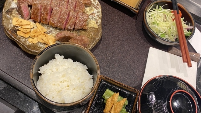 ステーキハウス あづま - 料理写真: