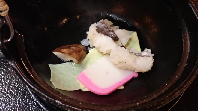 二幸園 - 料理写真:土瓶蒸しの中身･･･松茸少なっ