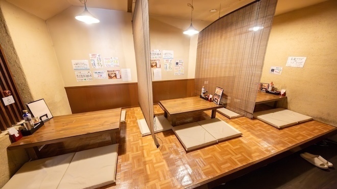麺屋 空 - メイン写真:座敷