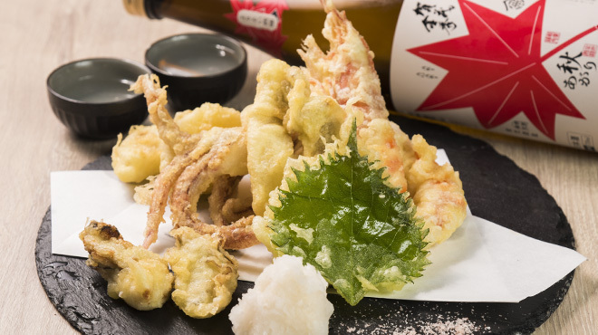 真碕 - メイン写真:旬な食材の旨みを閉じ込めてます