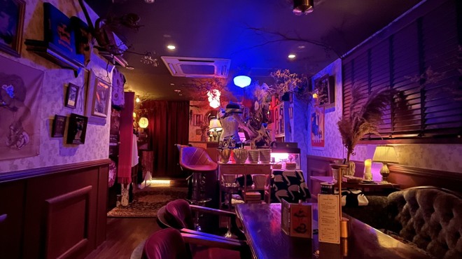 HOLE - メイン写真: